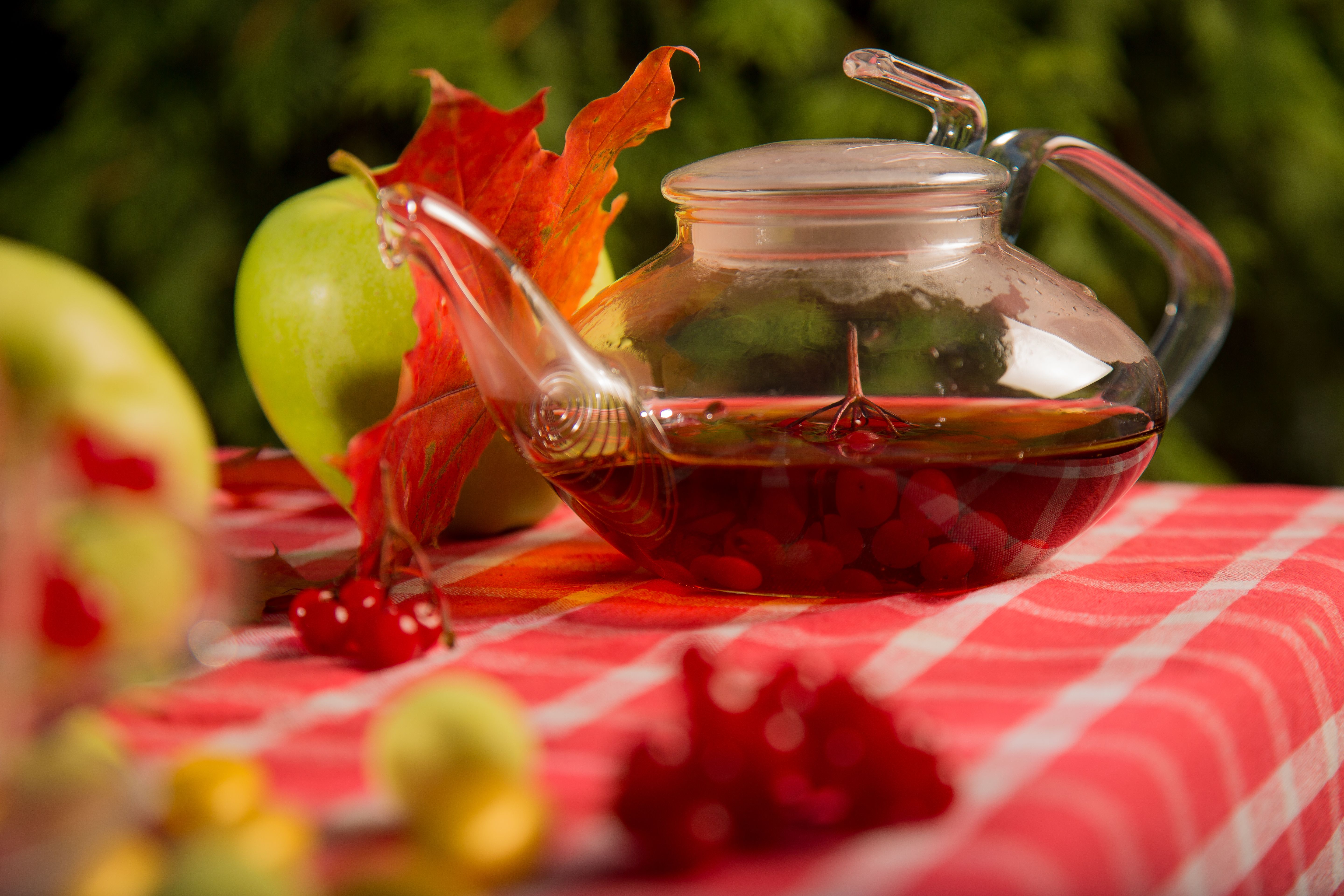 как делают чай. сейчас чай поставлю. сейчас чай поставлю. зеленый чай. иван чай ферментированный черный.