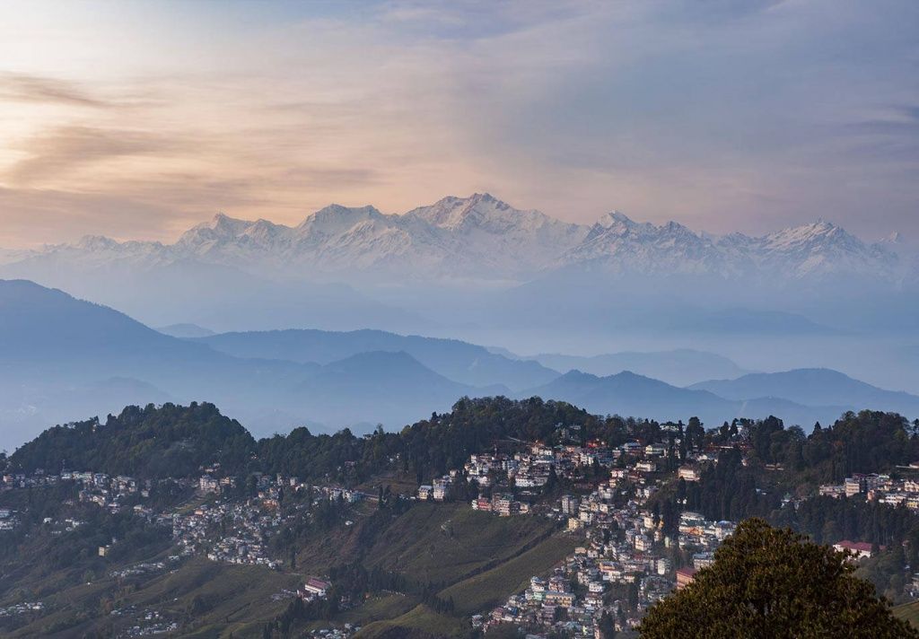 Darjeeling-hilltown-1.jpg