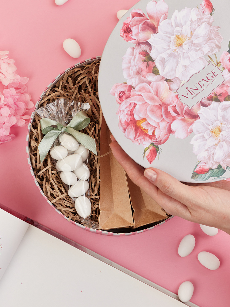 : коробка круглая "розы" д20 опт с лого