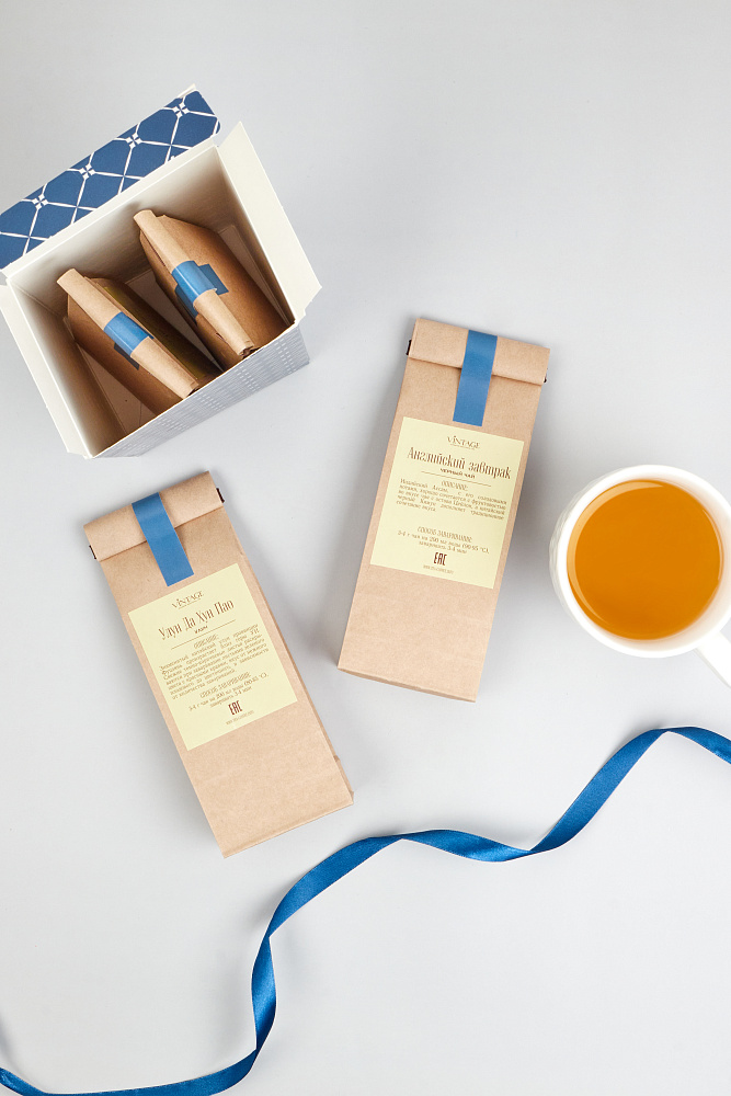 : коробка вертикальная "ромбы синие" опт с лого 18,5х10х8